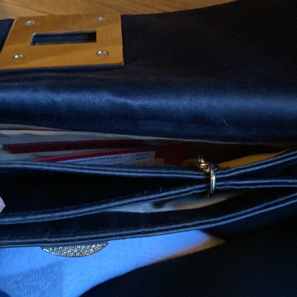 Gorgeous Valentino Black & Crystal Bag - Picture 6 of 7